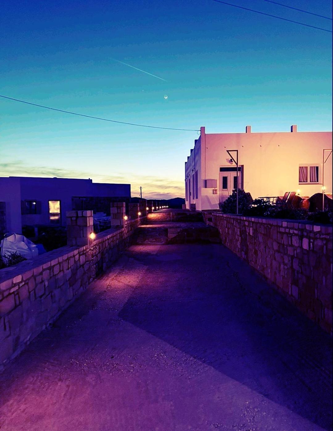 Sea, Sunset & Garden View Parasporos Houses, Milos Adámas Eksteriør bilde